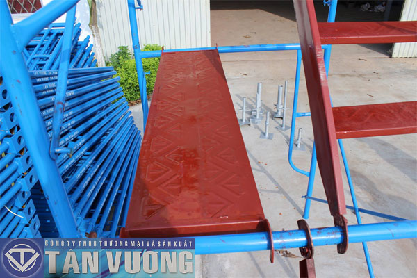 Sàn thao tác truyền thống